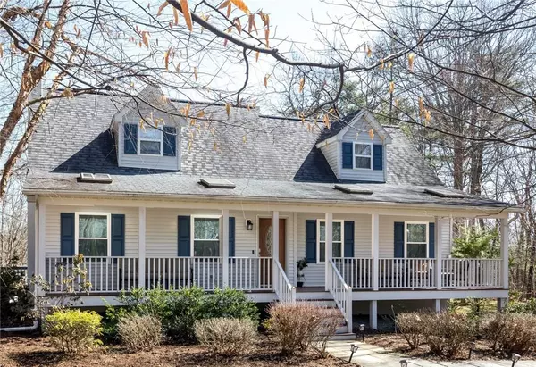 111 Glenerie LN, Saugerties, NY 12477