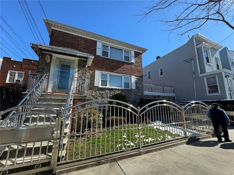 1930 Pilgrim AVE, Bronx, NY 10461