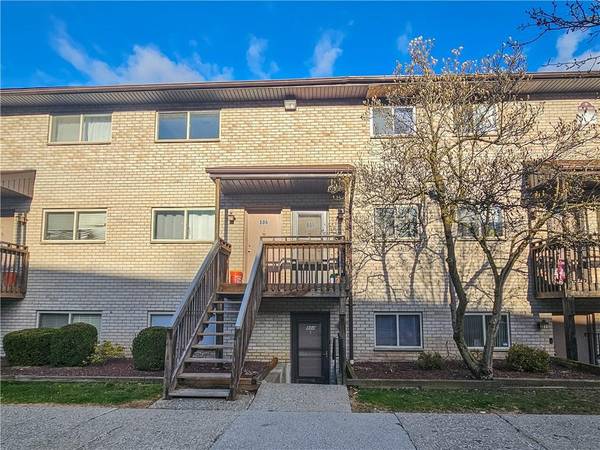 26 COOPER RD #806,  Poughkeepsie,  NY 12603