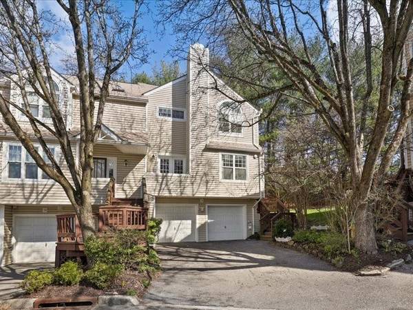 75 W Hartsdale AVE #15, Hartsdale, NY 10530