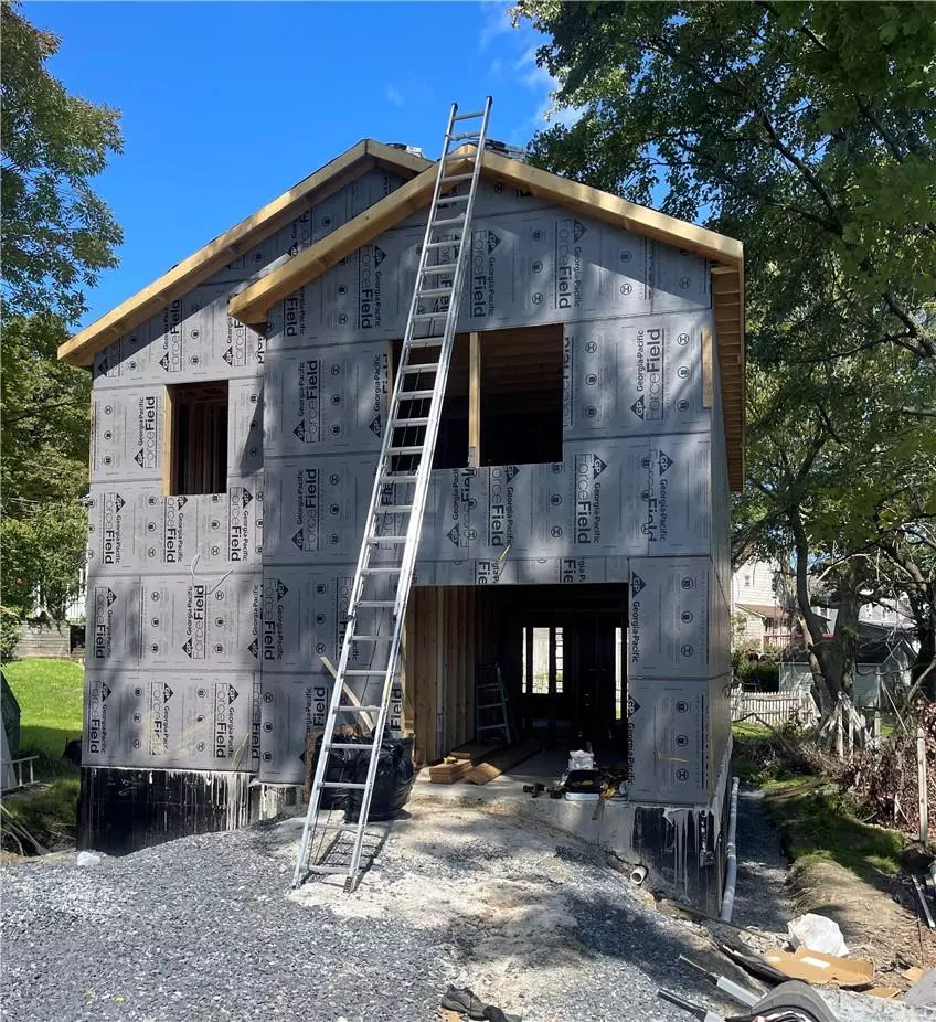 Montgomery, NY 12586,26 McKinley AVE