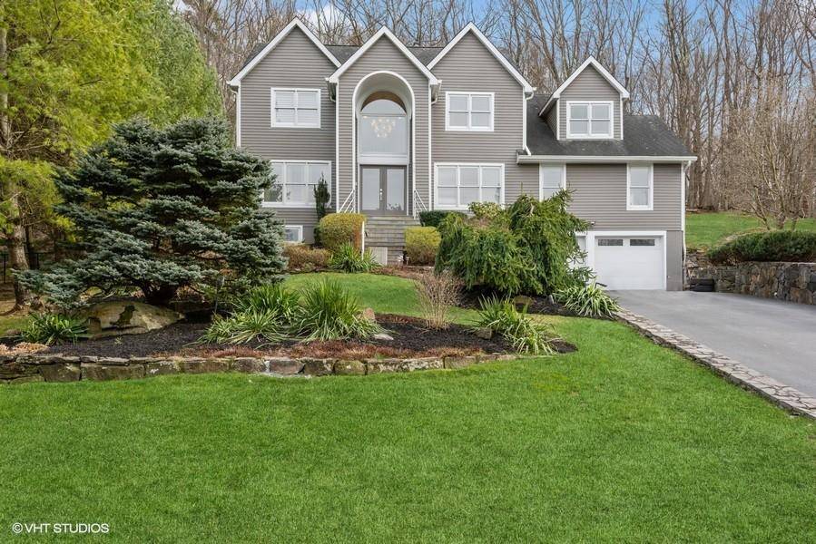 71 Wellington CT, Yorktown Heights, NY 10598