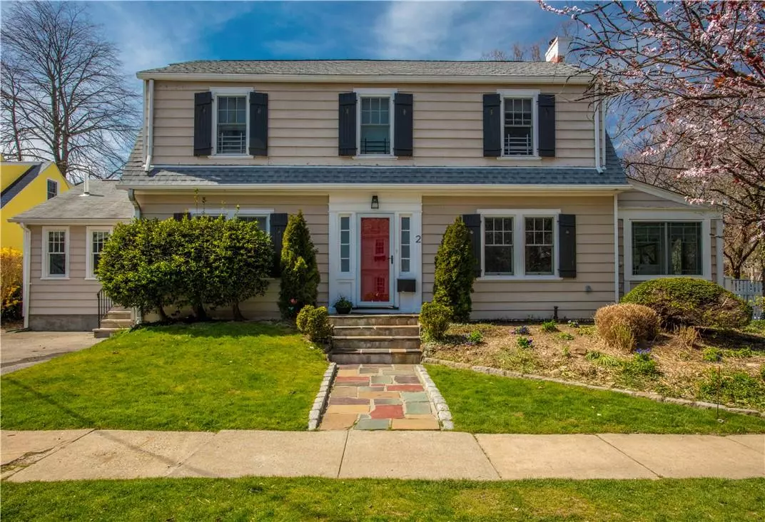 Larchmont, NY 10538,2 Cambridge CT