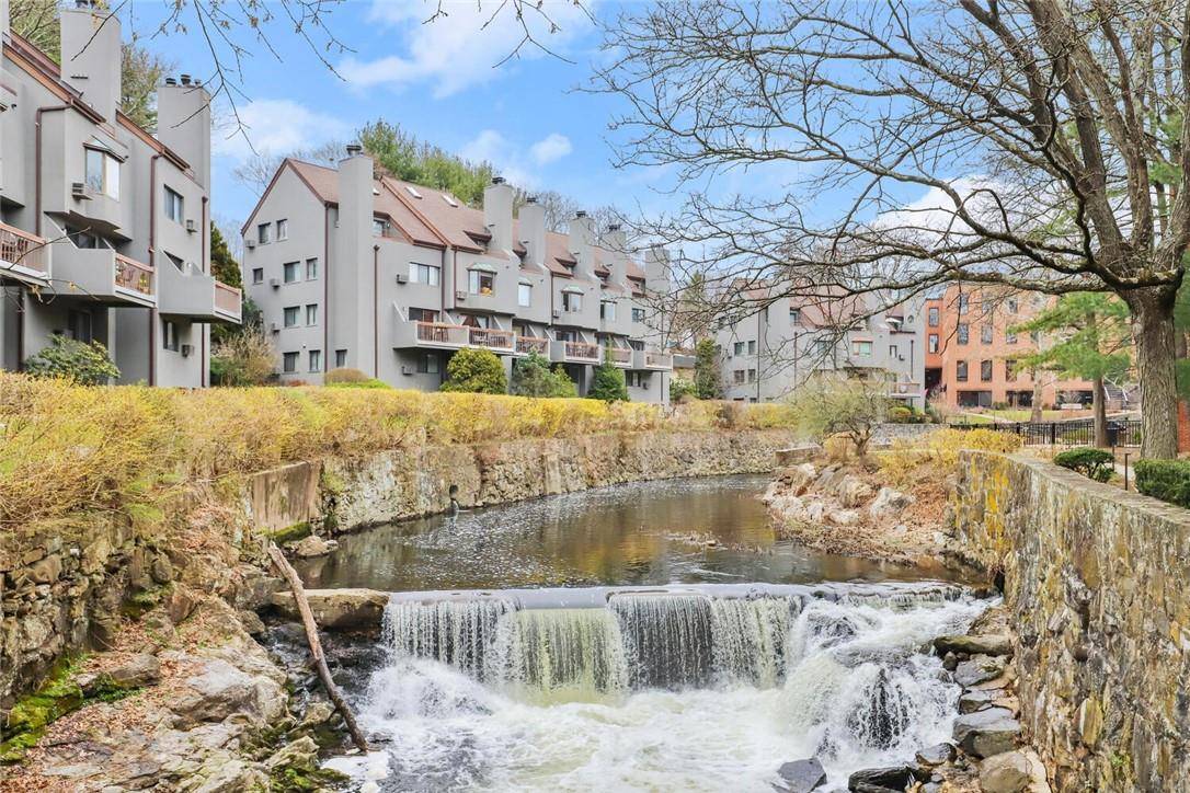 12 Glenville ST #102, Greenwich, CT 06831