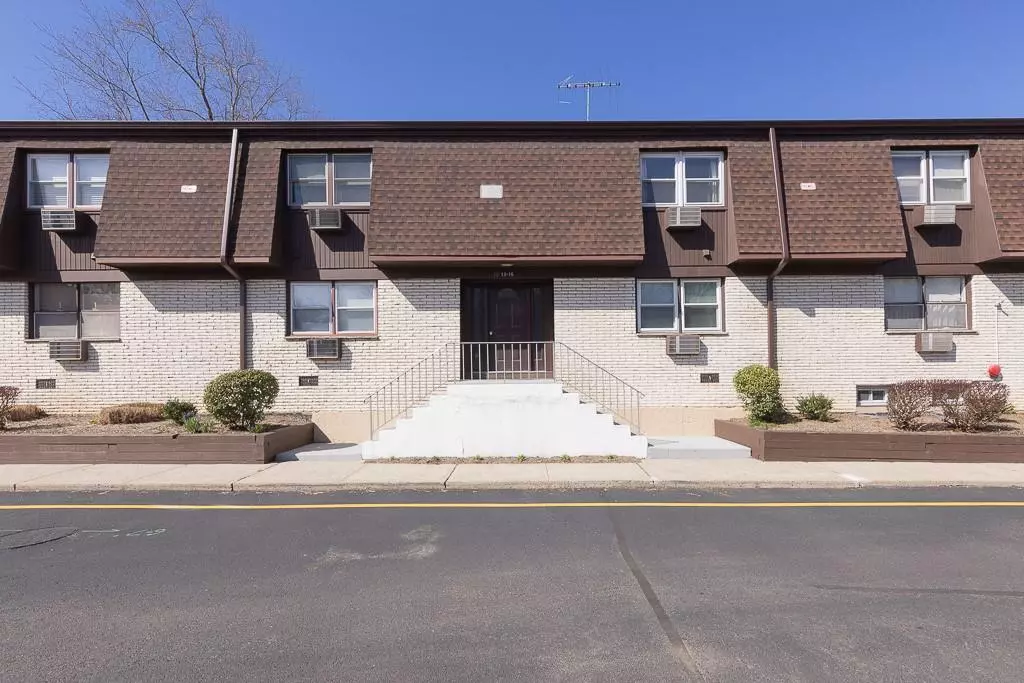 Valley Cottage, NY 10989,10 Oxford DR #16