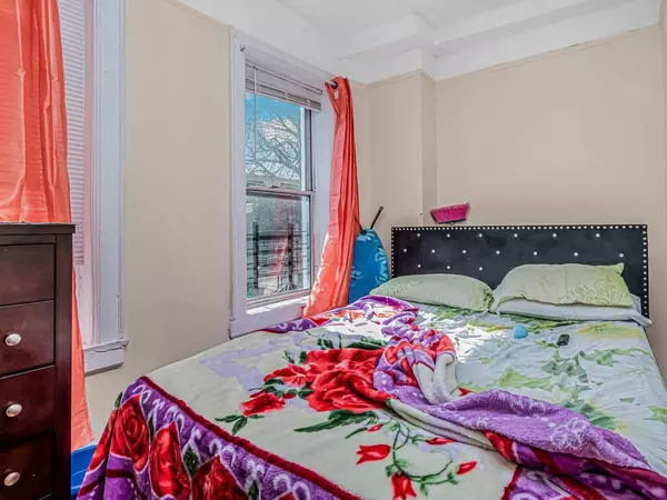 Bronx, NY 10467,3270 Hull AVE