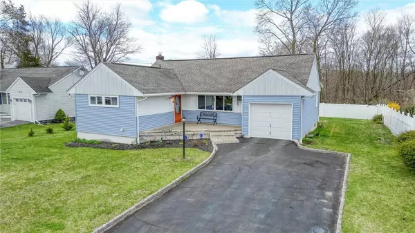 Wappingers Falls, NY 12590,42 Honey LN