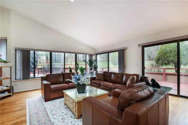 Purchase, NY 10577,7 Harrows LN