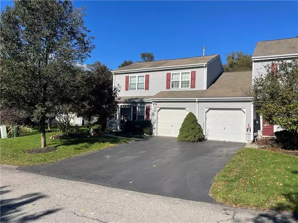 1 Tall Tree LN,  Poughkeepsie,  NY 12601
