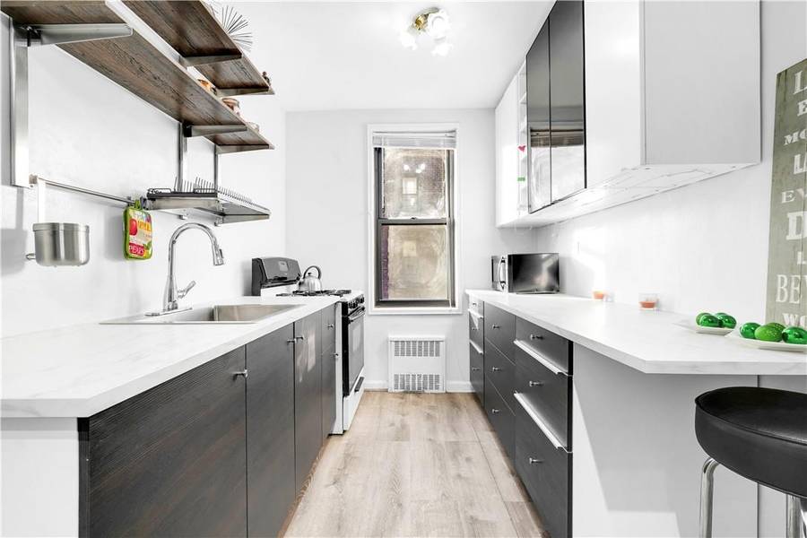 10 E 43 ST #3H, Brooklyn, NY 11203