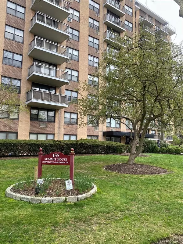 155 Ferris AVE #8F, White Plains, NY 10603