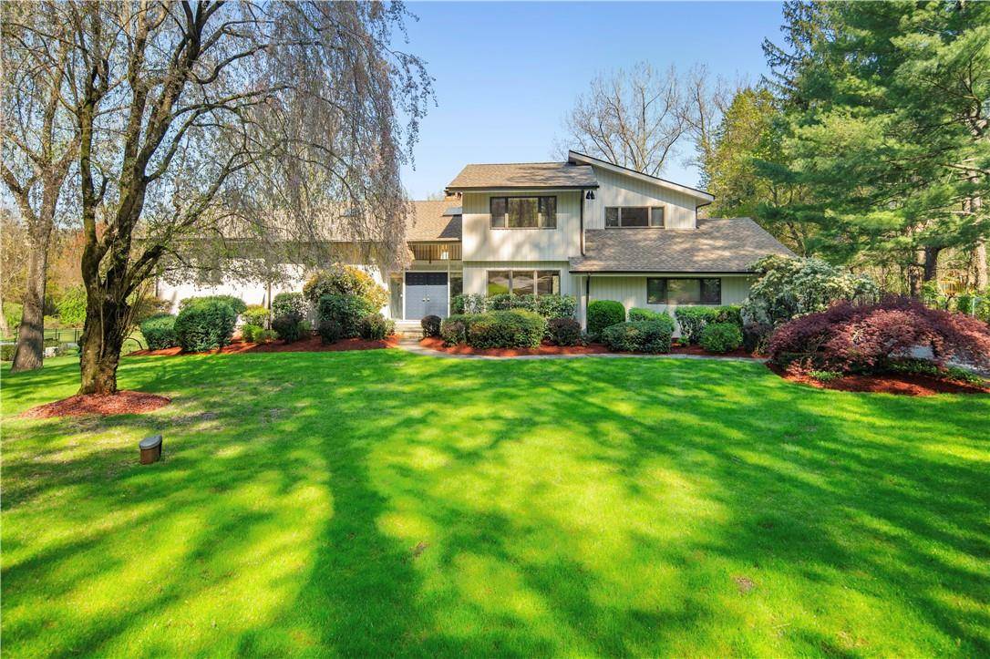Armonk, NY 10504,25 Round Hill RD