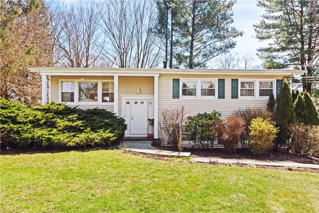 Yorktown Heights, NY 10598,3376 Lorelei DR