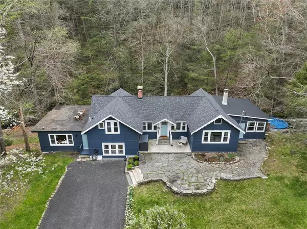 293 Hollow RD, Glen Spey, NY 12770