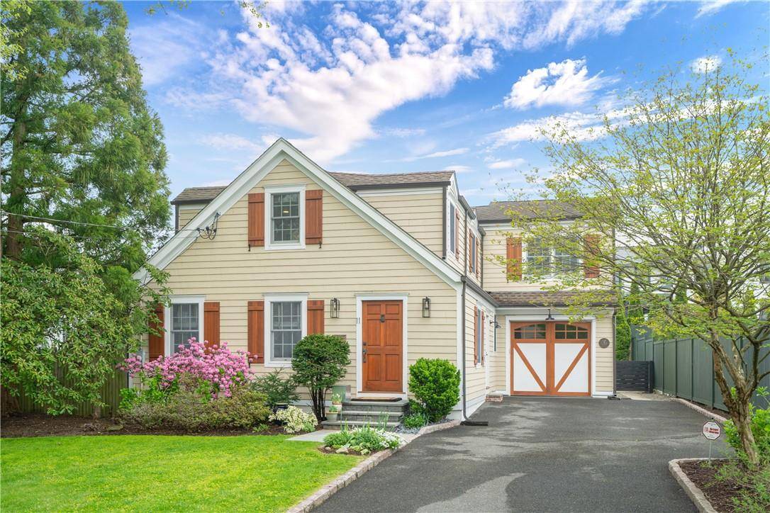 11 Hayward PL, Rye, NY 10580