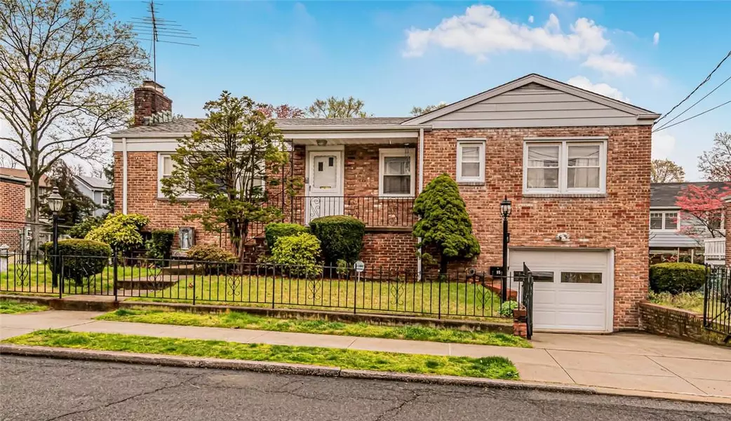 95 Kimball TER, Yonkers, NY 10704