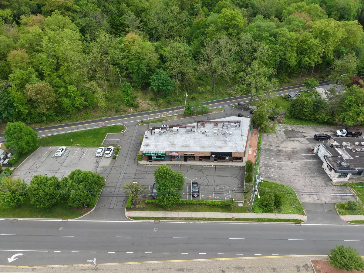 Blauvelt, NY 10913,589 Route 303 #4