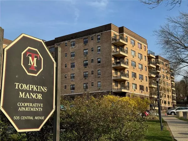 505 Central AVE #415,  White Plains,  NY 10606