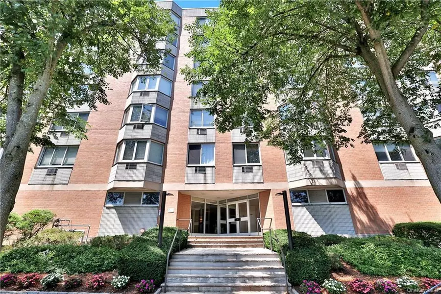 14 Nosband AVE #1A, White Plains, NY 10605