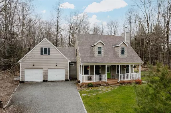 606 Braden RD, Greenfield Park, NY 12435