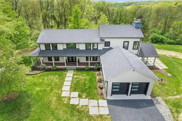 Warwick, NY 10990,114 Warwick TPKE