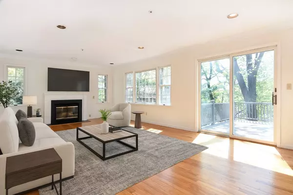 Dobbs Ferry, NY 10522,78 Oliphant AVE