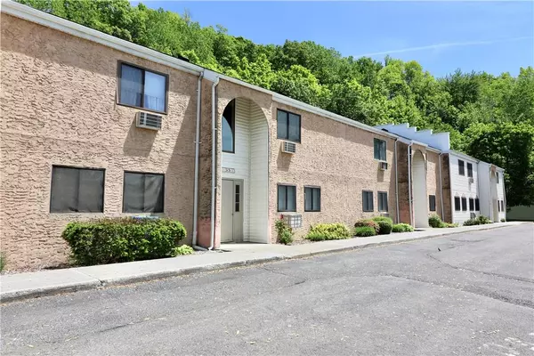 35 Scarborough LN #D,  Wappingers Falls,  NY 12590