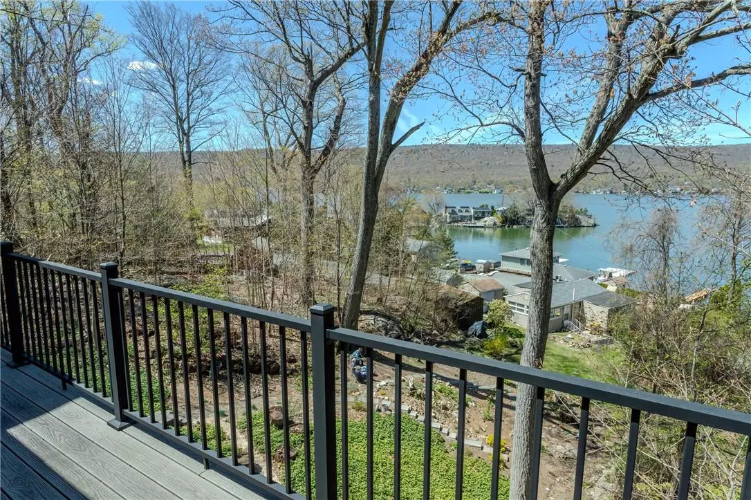 Greenwood Lake, NY 10925,33 Shore AVE