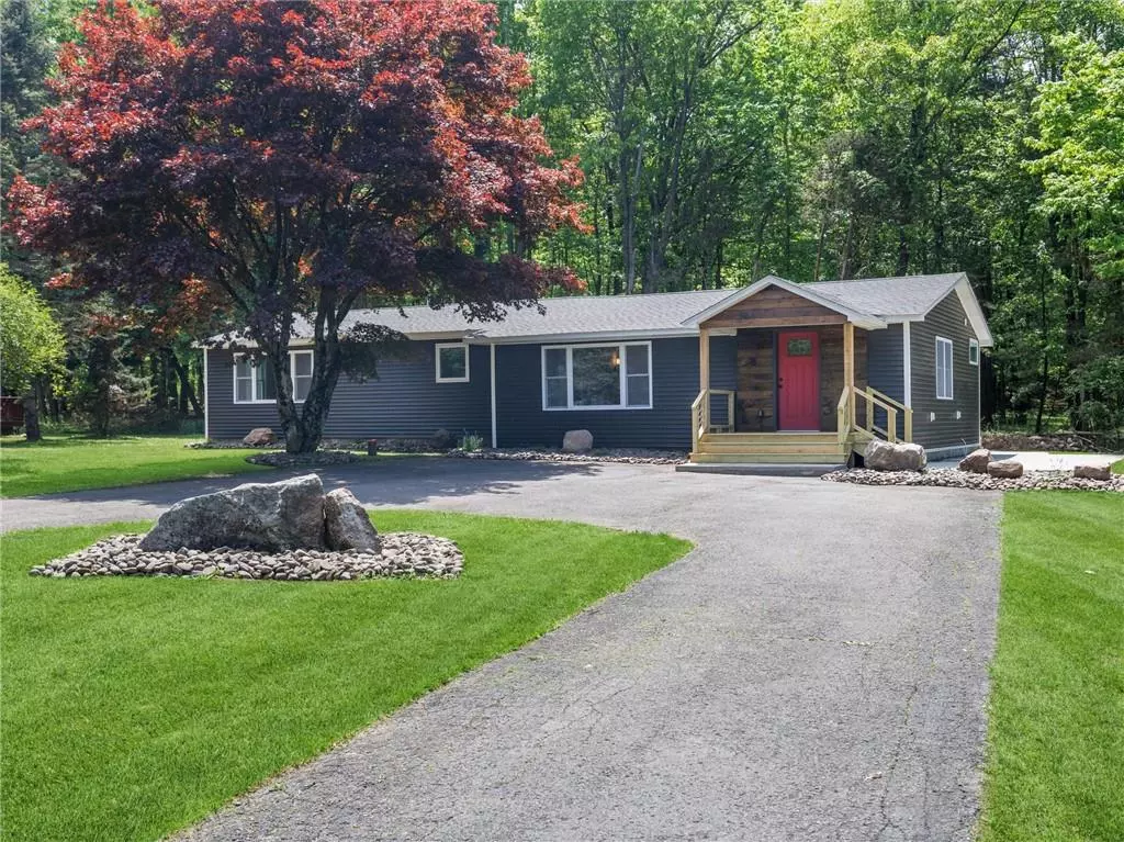 Kerhonkson, NY 12446,8 Cedar LN