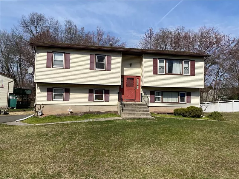 13 Phillips LN, West Nyack, NY 10994