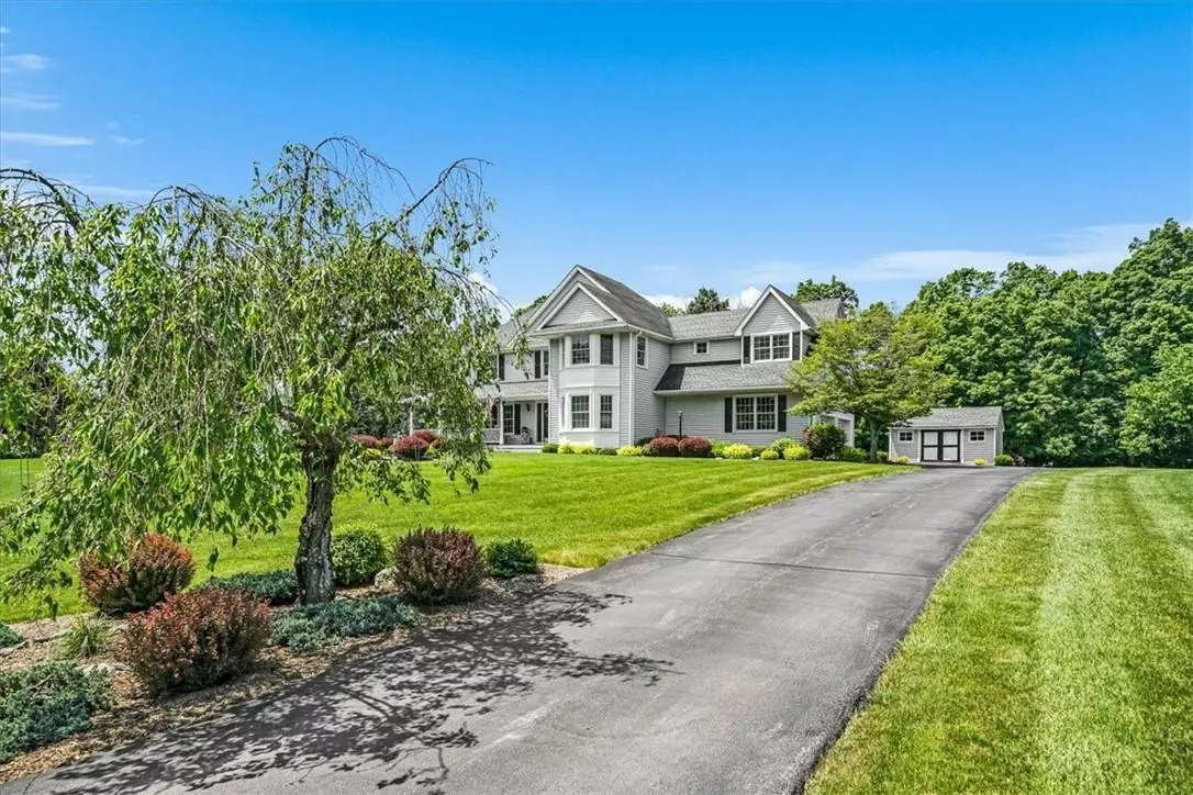 Warwick, NY 10990,18 Windmill LN