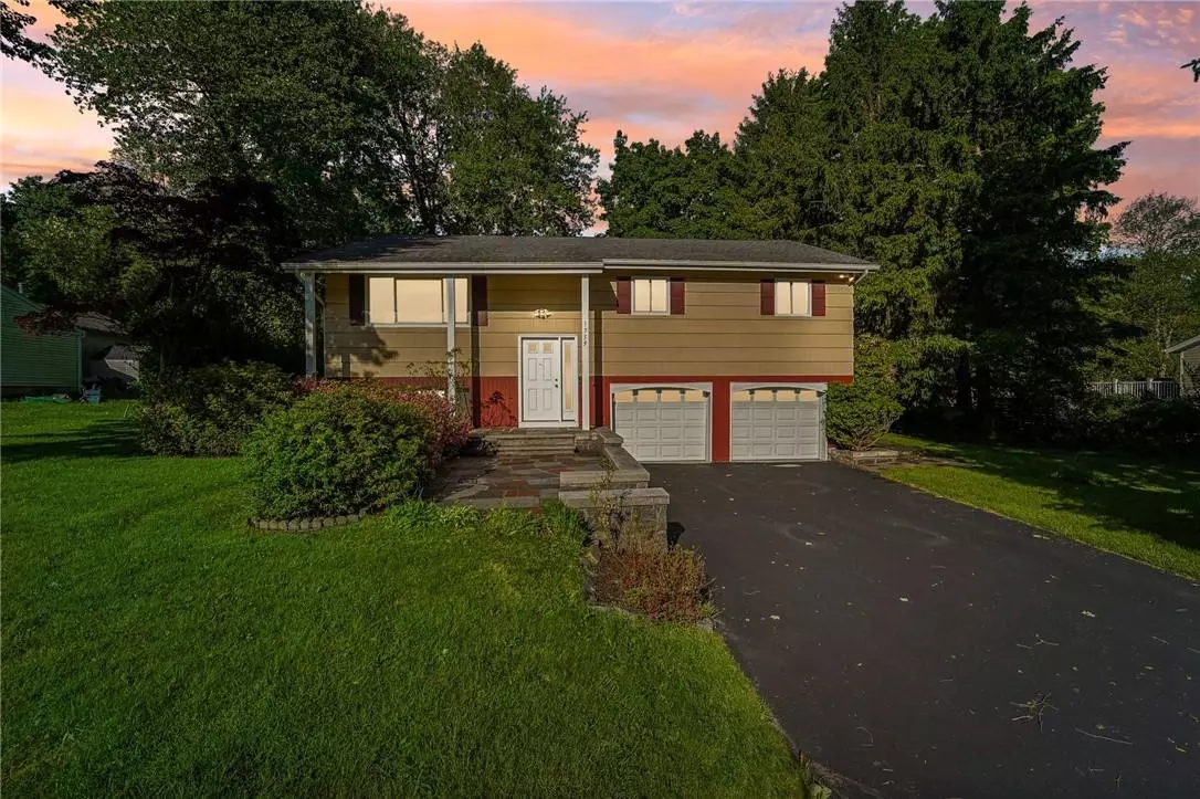 Yorktown Heights, NY 10598,1759 Maxwell CT