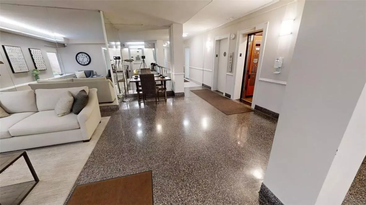 Yonkers, NY 10701,611 Palmer AVE #7-W