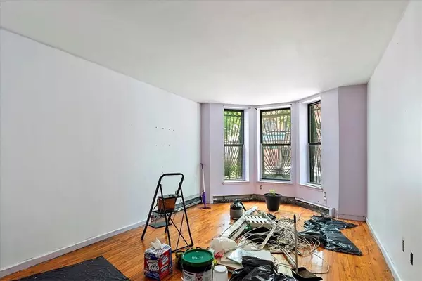 Bronx, NY 10459,1012 Faile ST #1012A