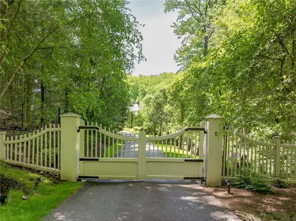 Armonk, NY 10504,5 Vincent LN