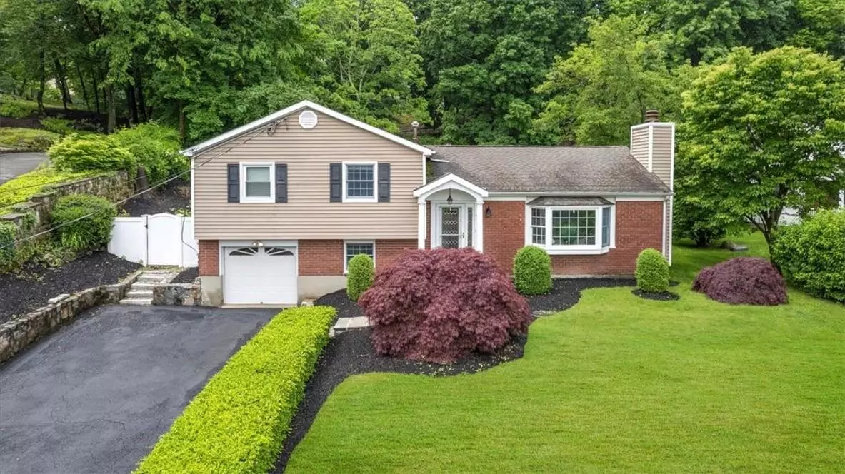 Cortlandt Manor, NY 10567,625 Cardinal RD