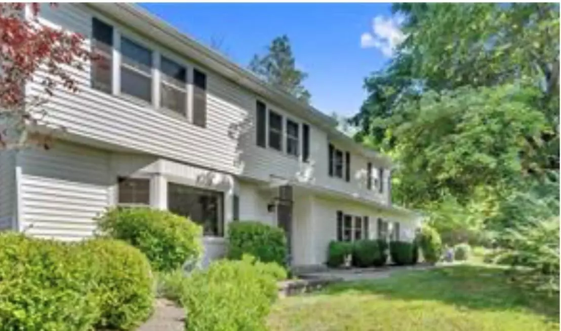 Ossining, NY 10562,28 Highview RD