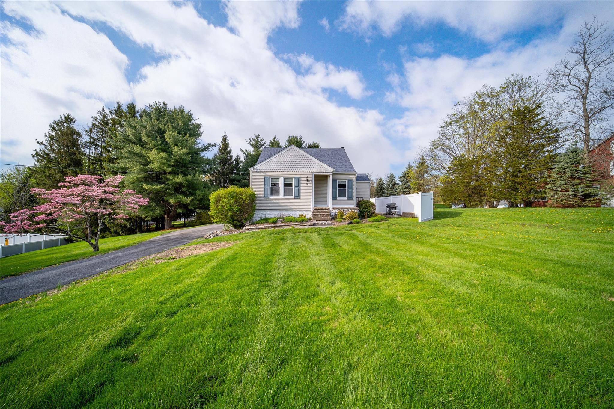 Newburgh, NY 12550,70 Leslie RD