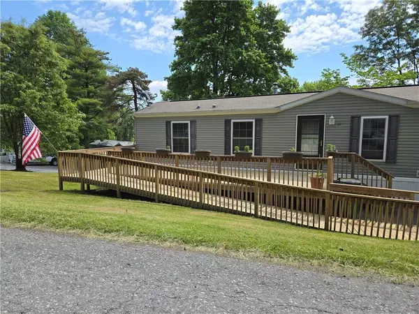 21 LAKEVIEW TER, Hopewell Junction, NY 12533