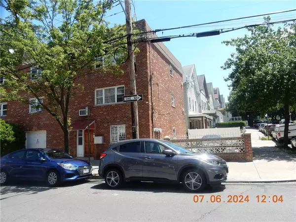 Bronx, NY 10467,3854 Carpenter AVE #4