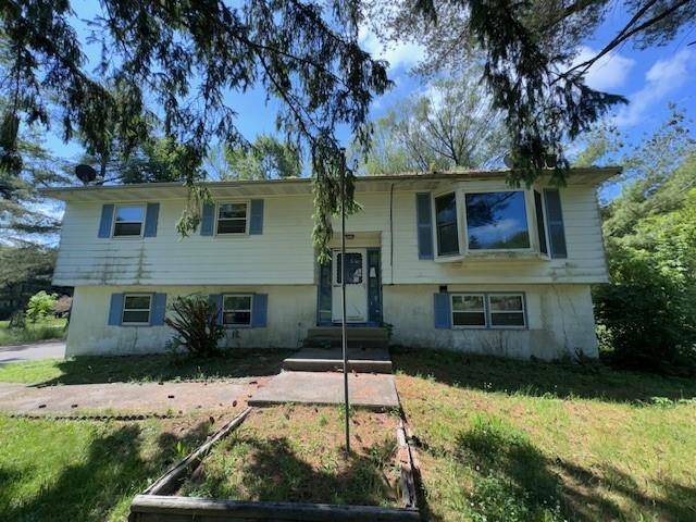 213 Willow Brook RD, Clinton Corners, NY 12514