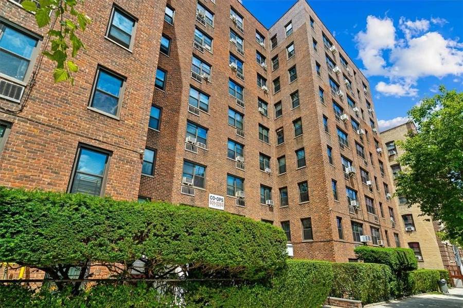 2835 Webb AVE #6C, Bronx, NY 10468