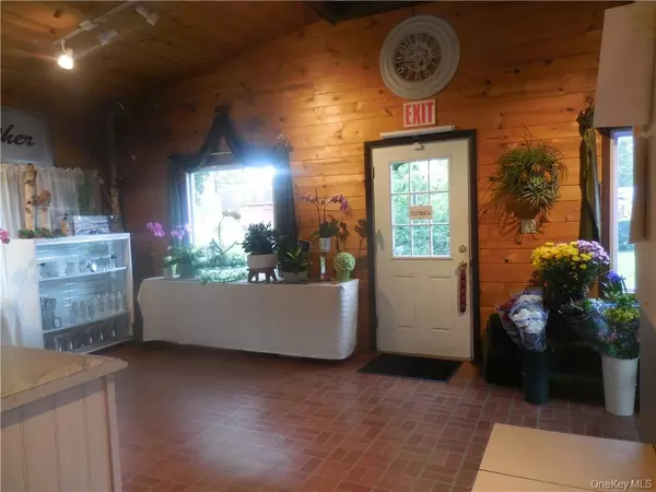 Newburgh, NY 12550,406 3rd ST