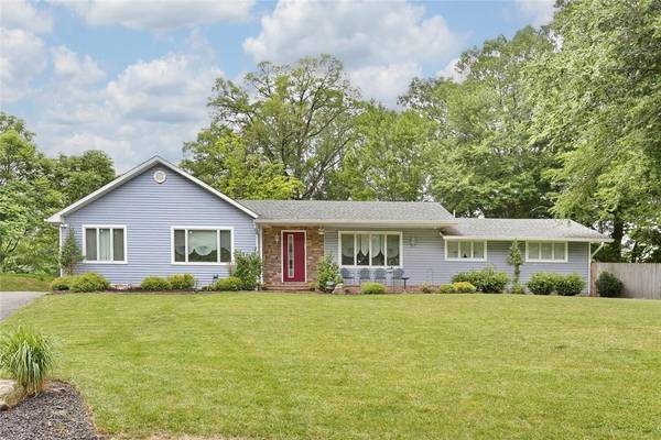2 Holland LN, Monsey, NY 10952