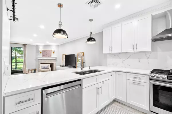 Ossining, NY 10562,193 Woods Brooke CIR