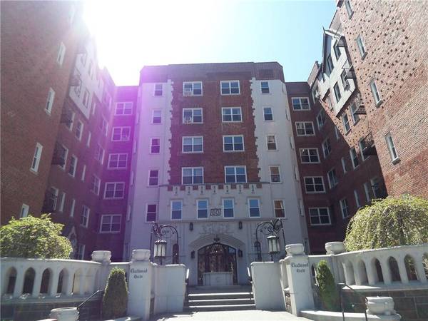 60 W Broad ST #5J, Mount Vernon, NY 10552