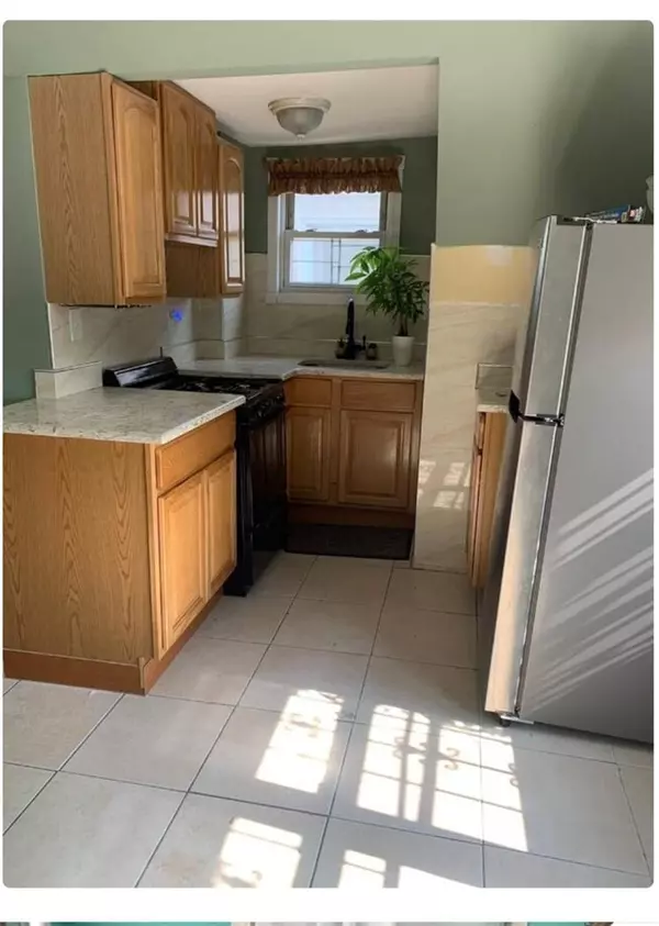 Bronx, NY 10453,76 Clinton PL