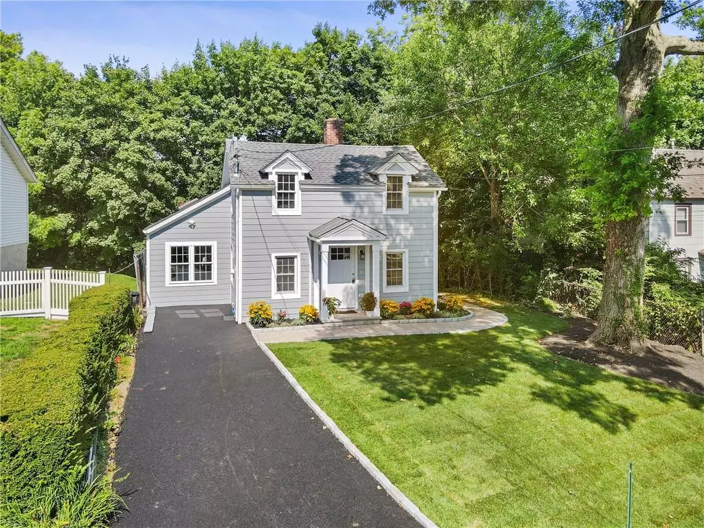 Katonah, NY 10536,33 North ST