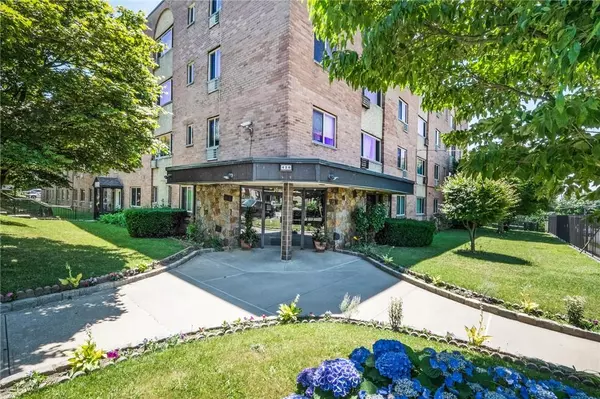 420 Palisade AVE #3C, Yonkers, NY 10703