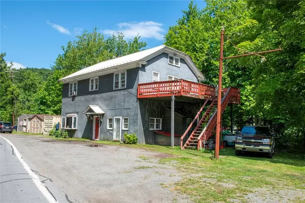 Callicoon, NY 12723,6 County Route 121